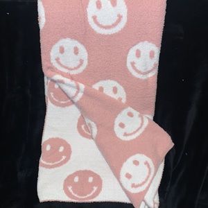 Happy Smiley Face Blanket Reversible Pink & White Soft FeatherKnit Throw NEW